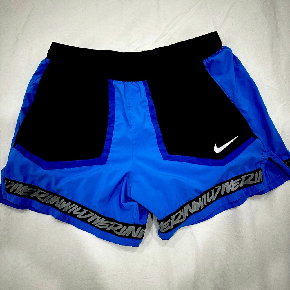 Nike FLEX STRIDE WILD RUN MEN'S BRIEF RUNNING SHORTS